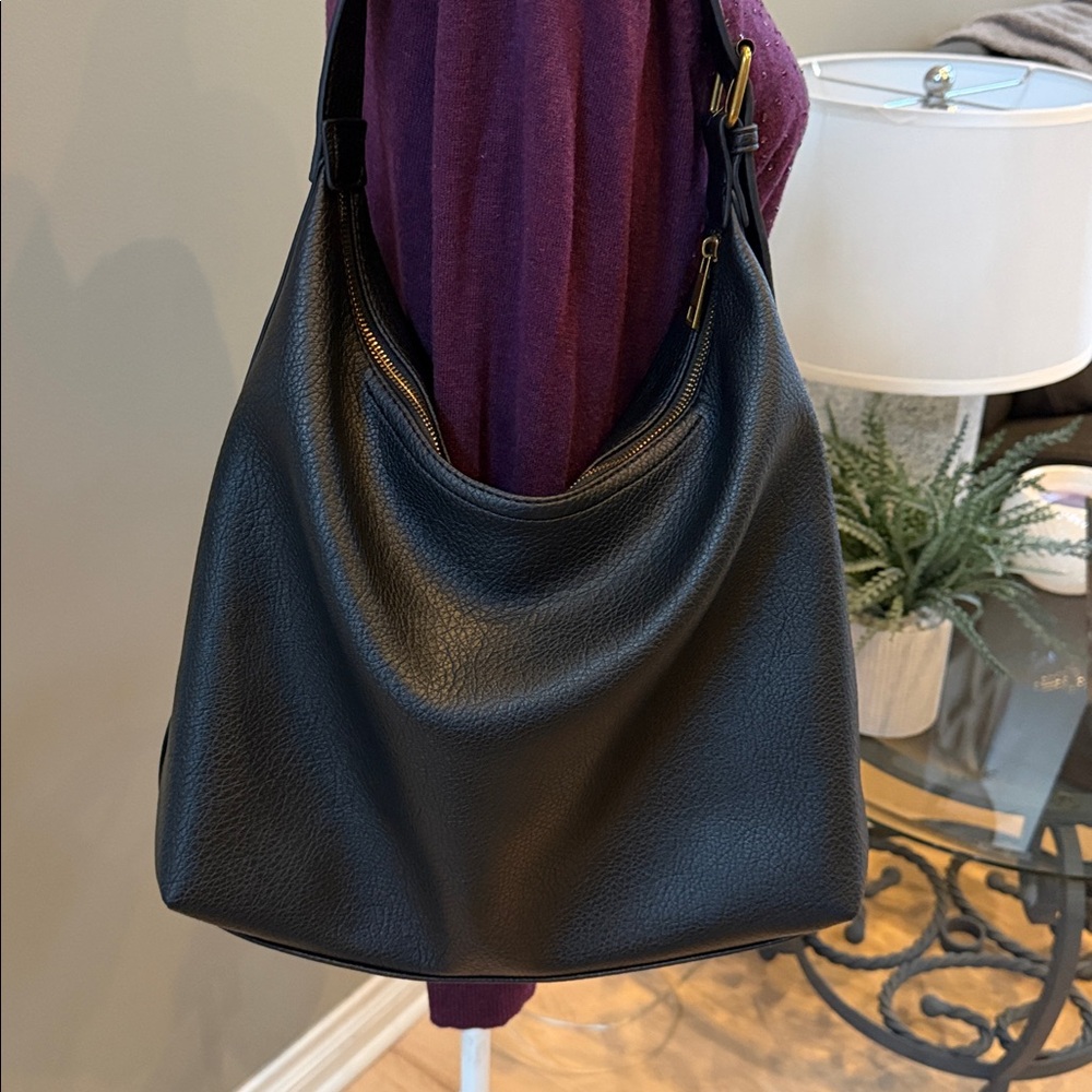 OLD NAVY Hobo Bag - Black